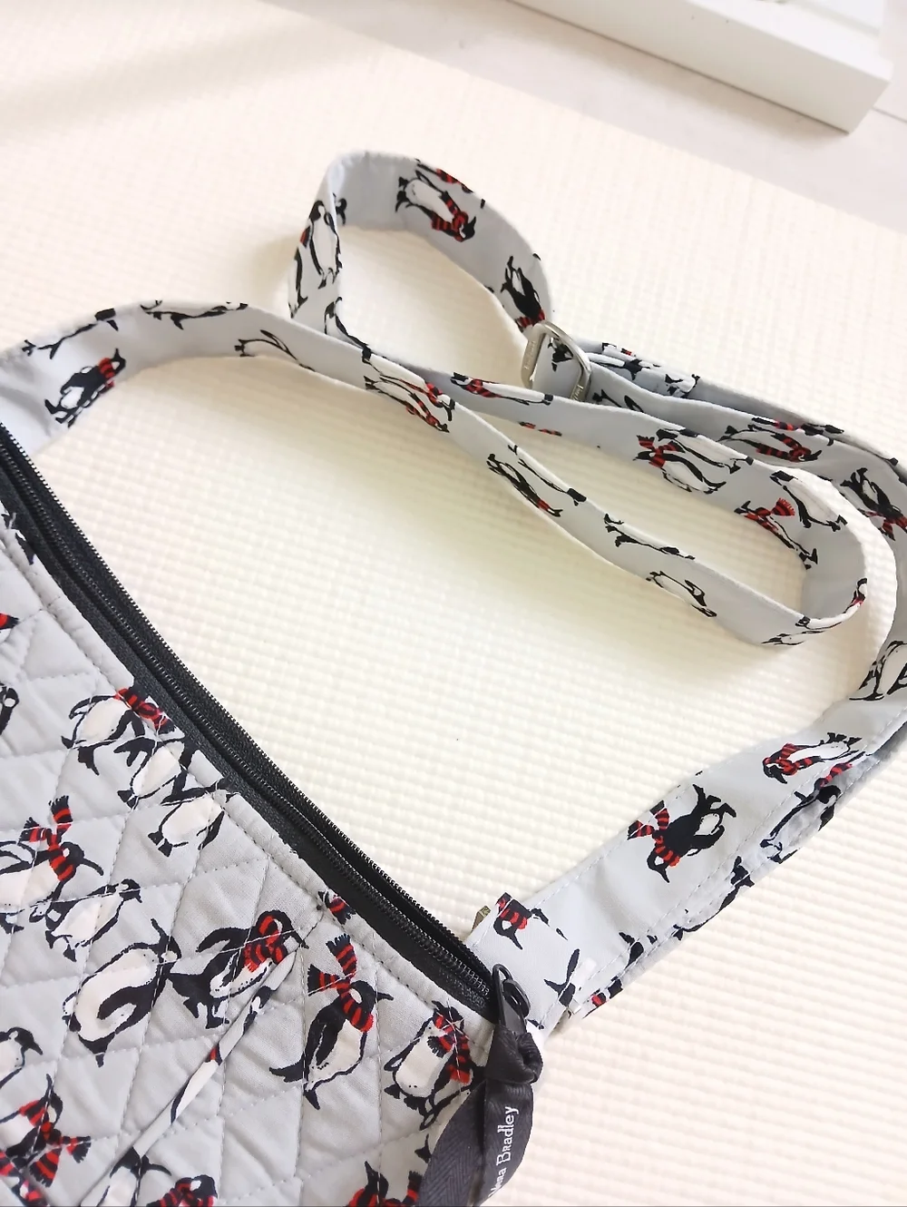 Vera Bradley Crossbody women   bag, penquins, light grey, pockets, zipper, mint - Picture 2 of 7